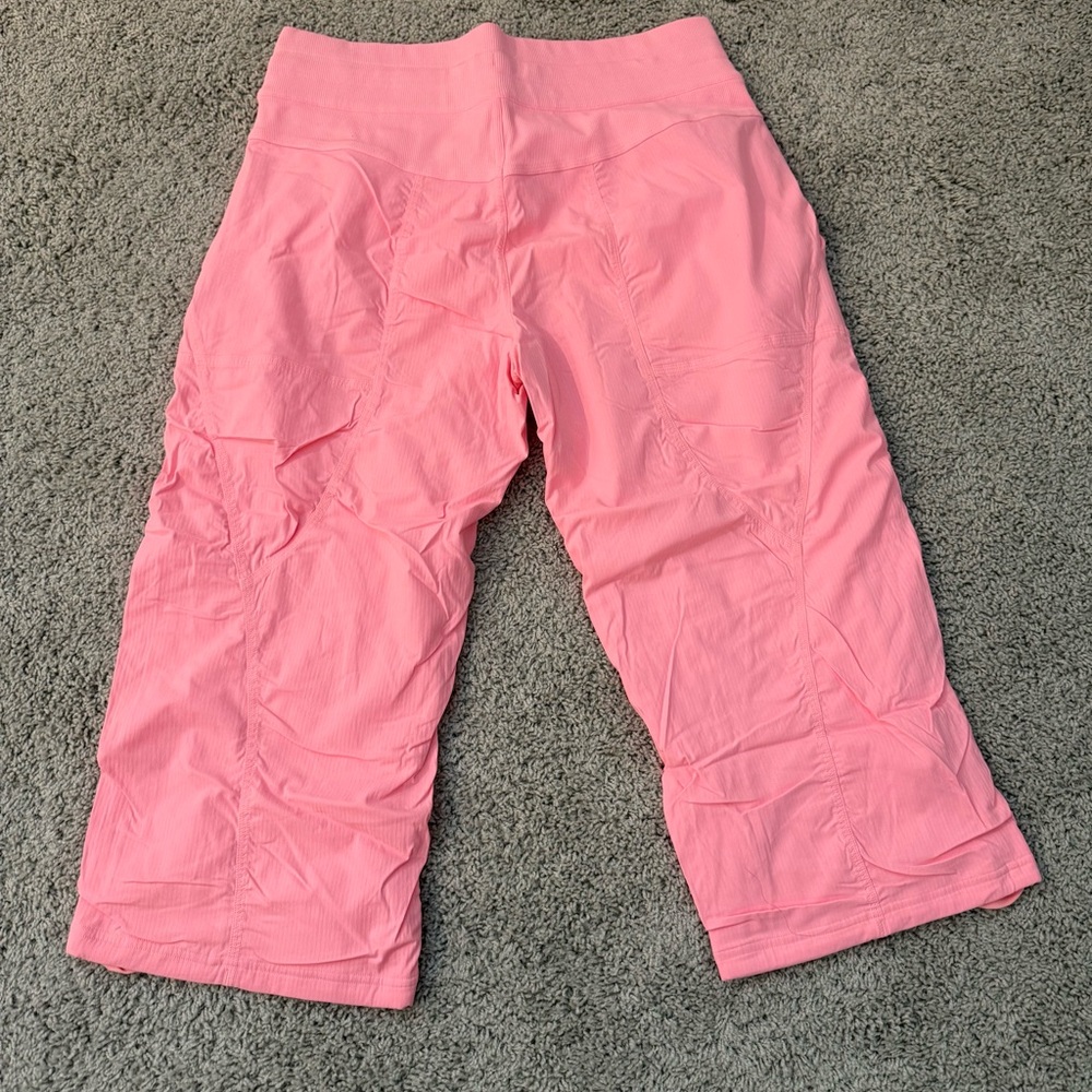Lululemon Dance Studio Mid-Rise Cropped Pant Size 8 - Picture 2 of 4